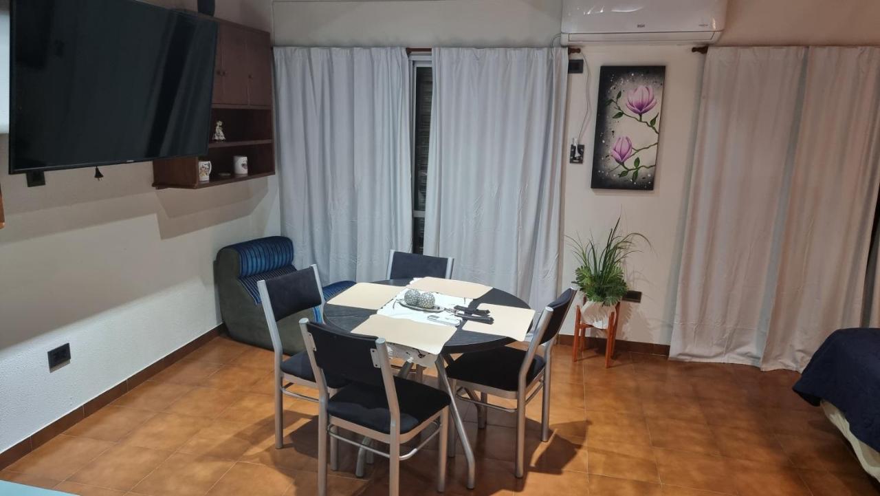 Departamento Temporario De 1 A 4 Personas Apartment Posadas Exterior photo